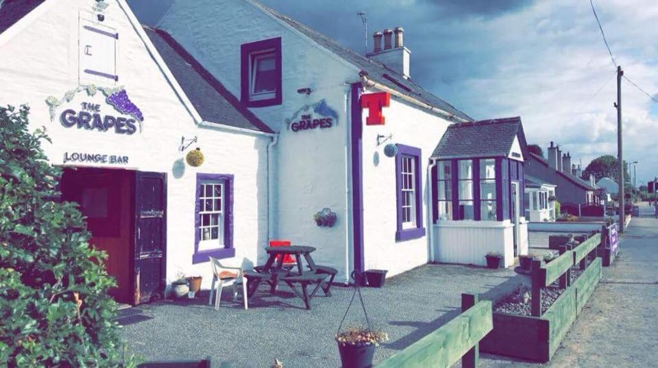 The Grapes Hotel Springholm Exteriér fotografie